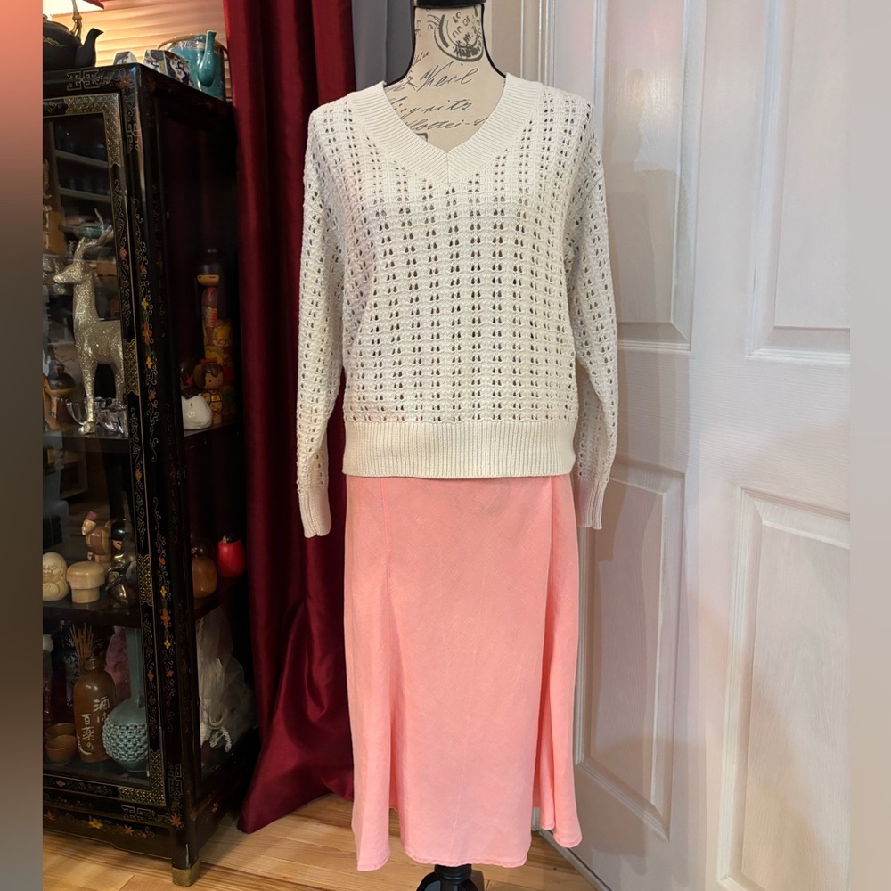 Universal Thread Openwork V-Neck Pullover Knit De… - image 8